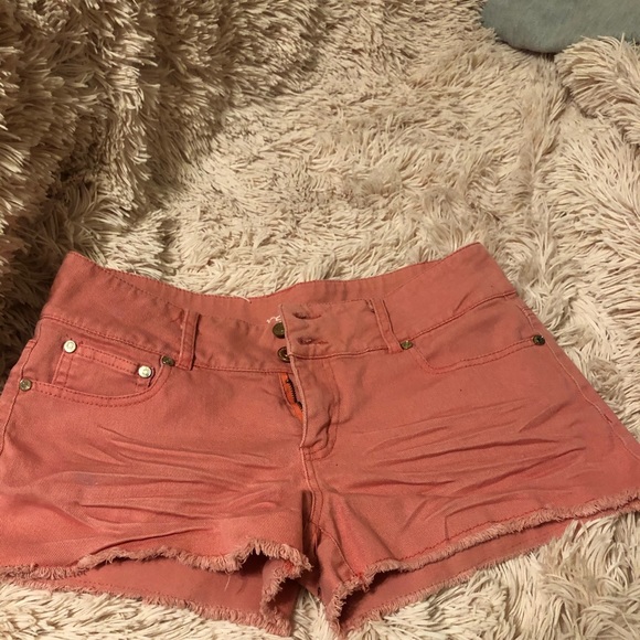 Cute shorts. - Picture 2 of 3